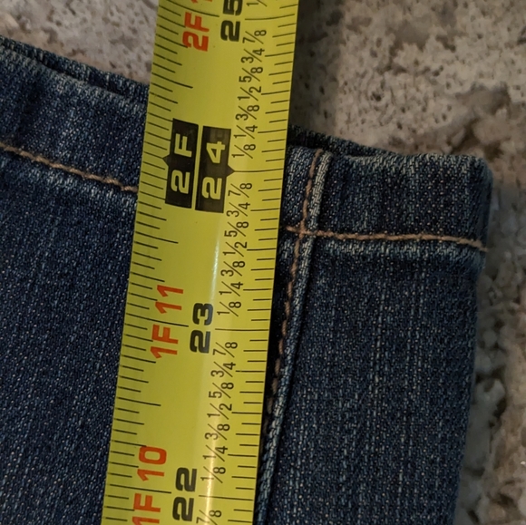 Talbot Stretch Women's high rise blue medium wash jeans Capri button snap sz 10 - Picture 6 of 9